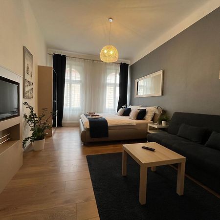 Beautiful Apartments In プラハ エクステリア 写真